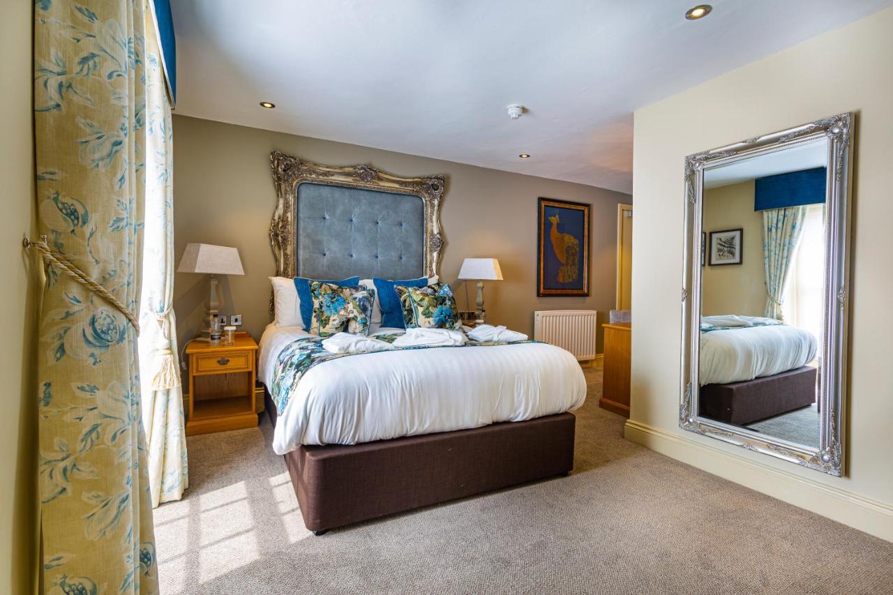 The Rutland Arms Hotel, Bakewell, Derbyshire Экстерьер фото