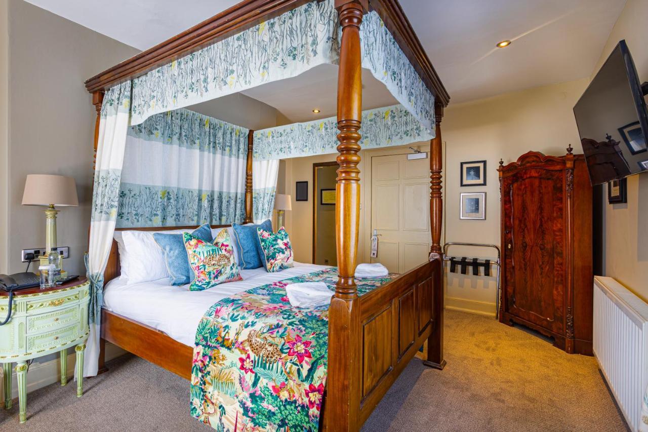 The Rutland Arms Hotel, Bakewell, Derbyshire Экстерьер фото
