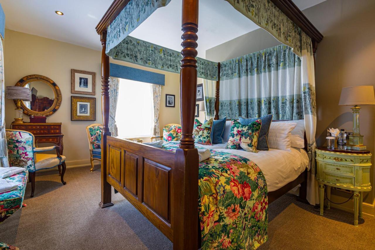 The Rutland Arms Hotel, Bakewell, Derbyshire Экстерьер фото
