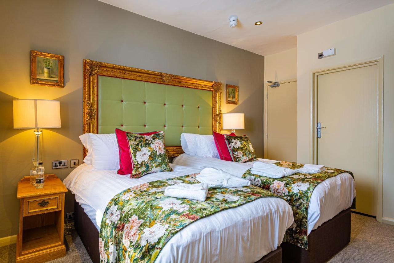 The Rutland Arms Hotel, Bakewell, Derbyshire Экстерьер фото