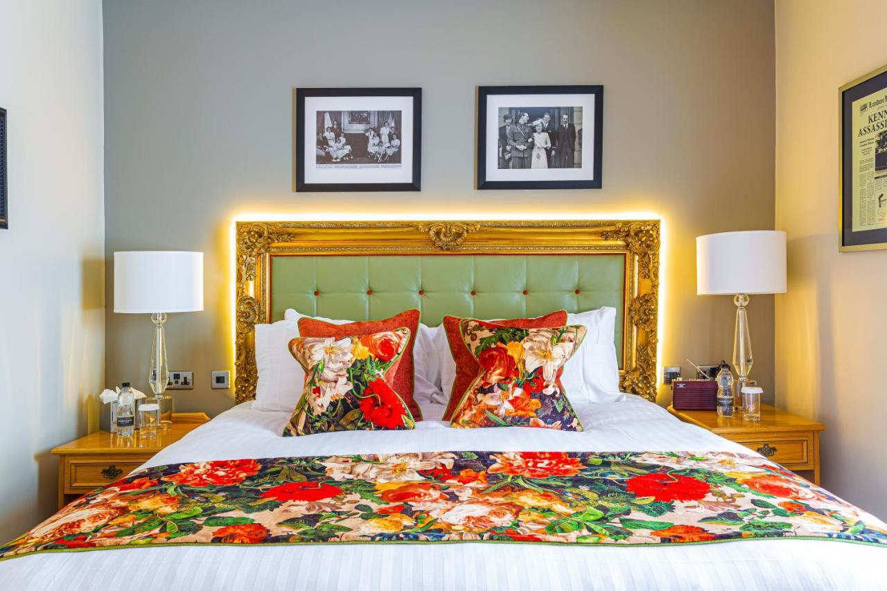 The Rutland Arms Hotel, Bakewell, Derbyshire Экстерьер фото