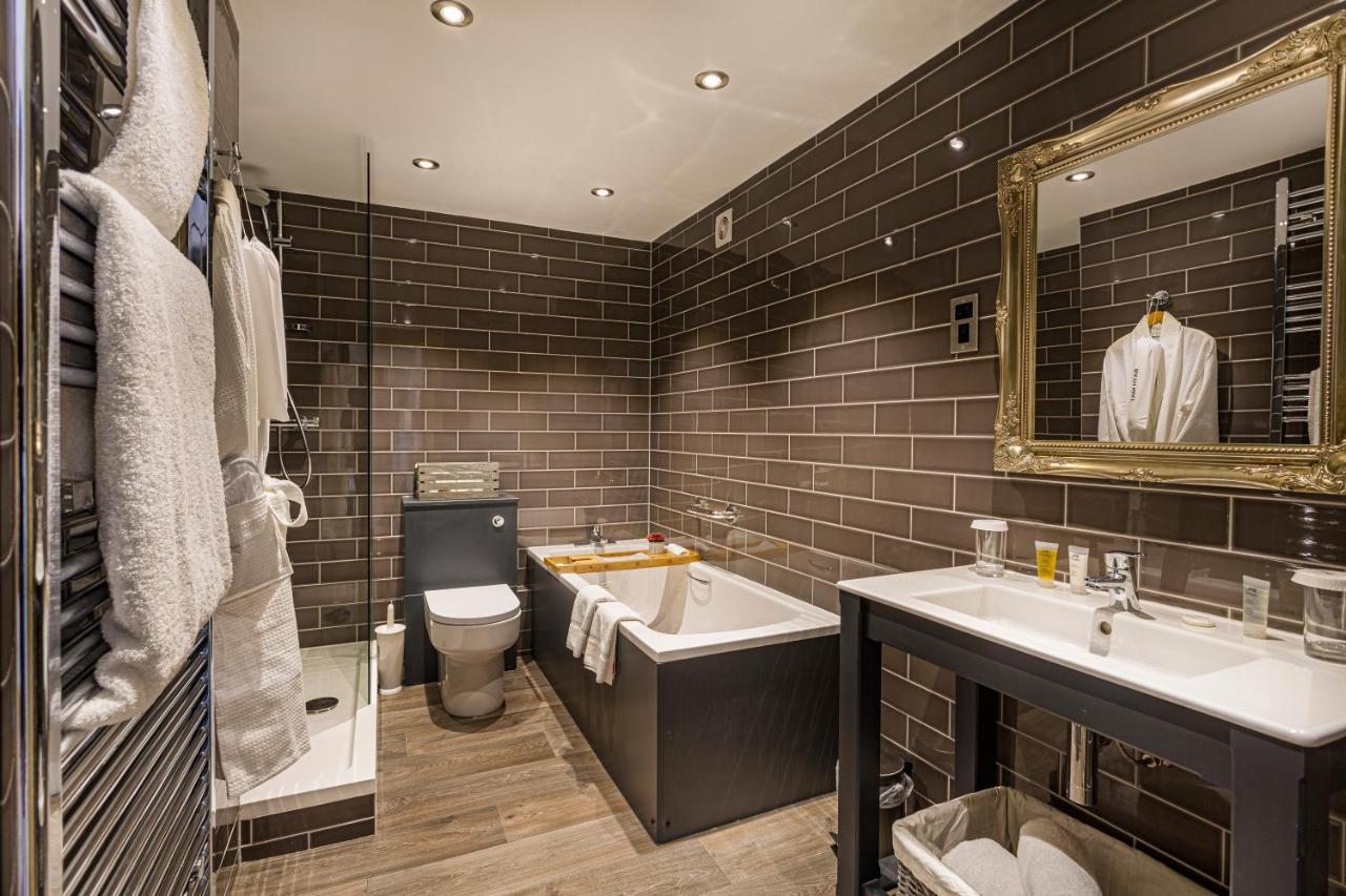The Rutland Arms Hotel, Bakewell, Derbyshire Экстерьер фото