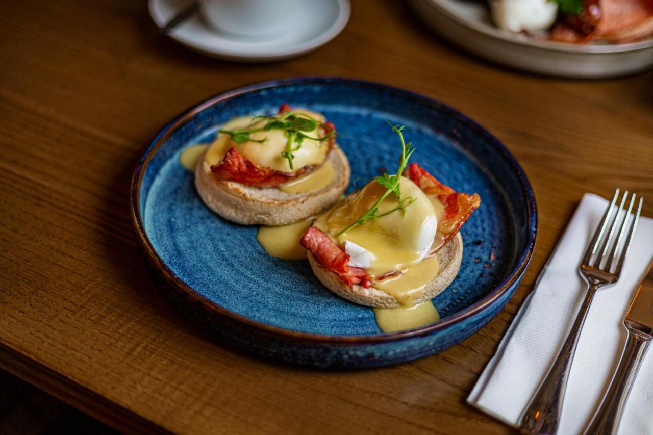 The Rutland Arms Hotel, Bakewell, Derbyshire Экстерьер фото